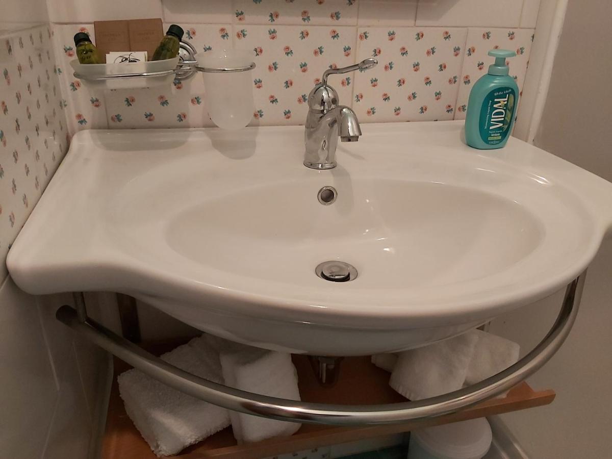 Vittoria Guest House ياتّيباليا المظهر الخارجي الصورة